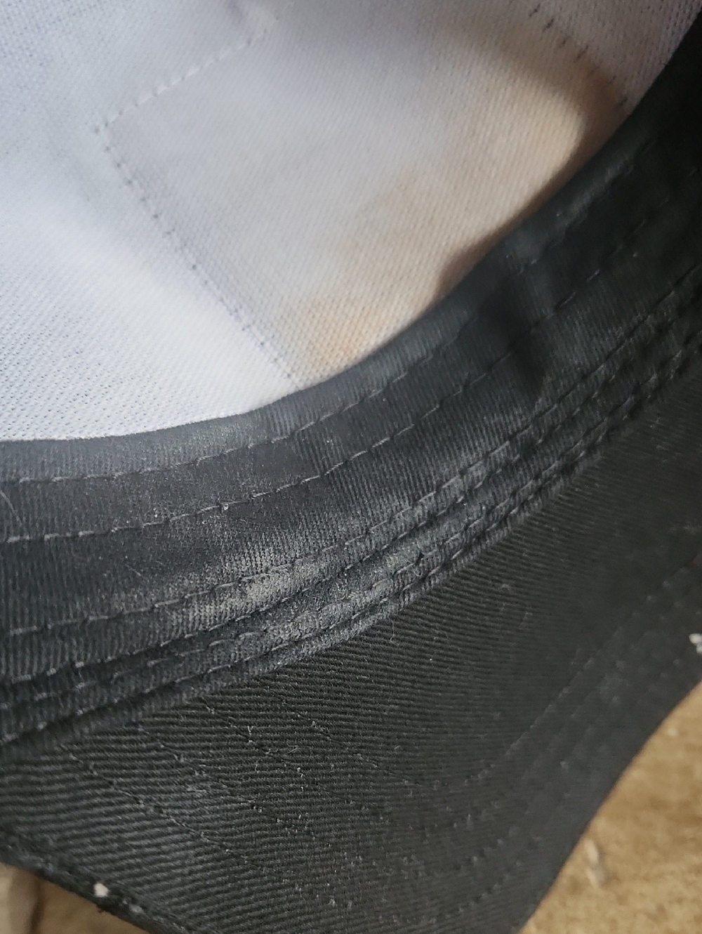 Goorin Bros. THE FARM Lone Wolf Embroidered Black Trucker Hat - Picture 6 of 9